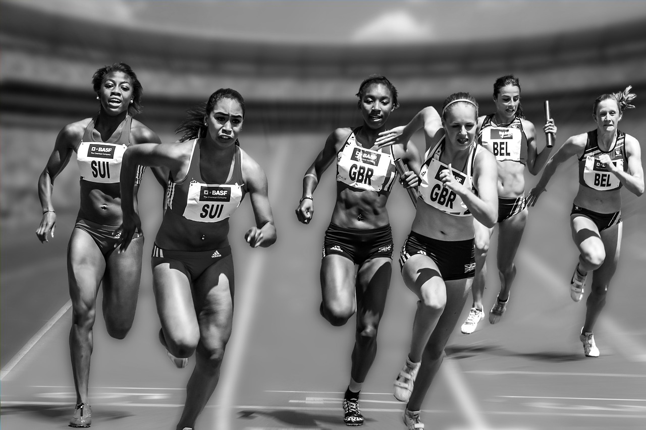 relay race 655353 1280 1